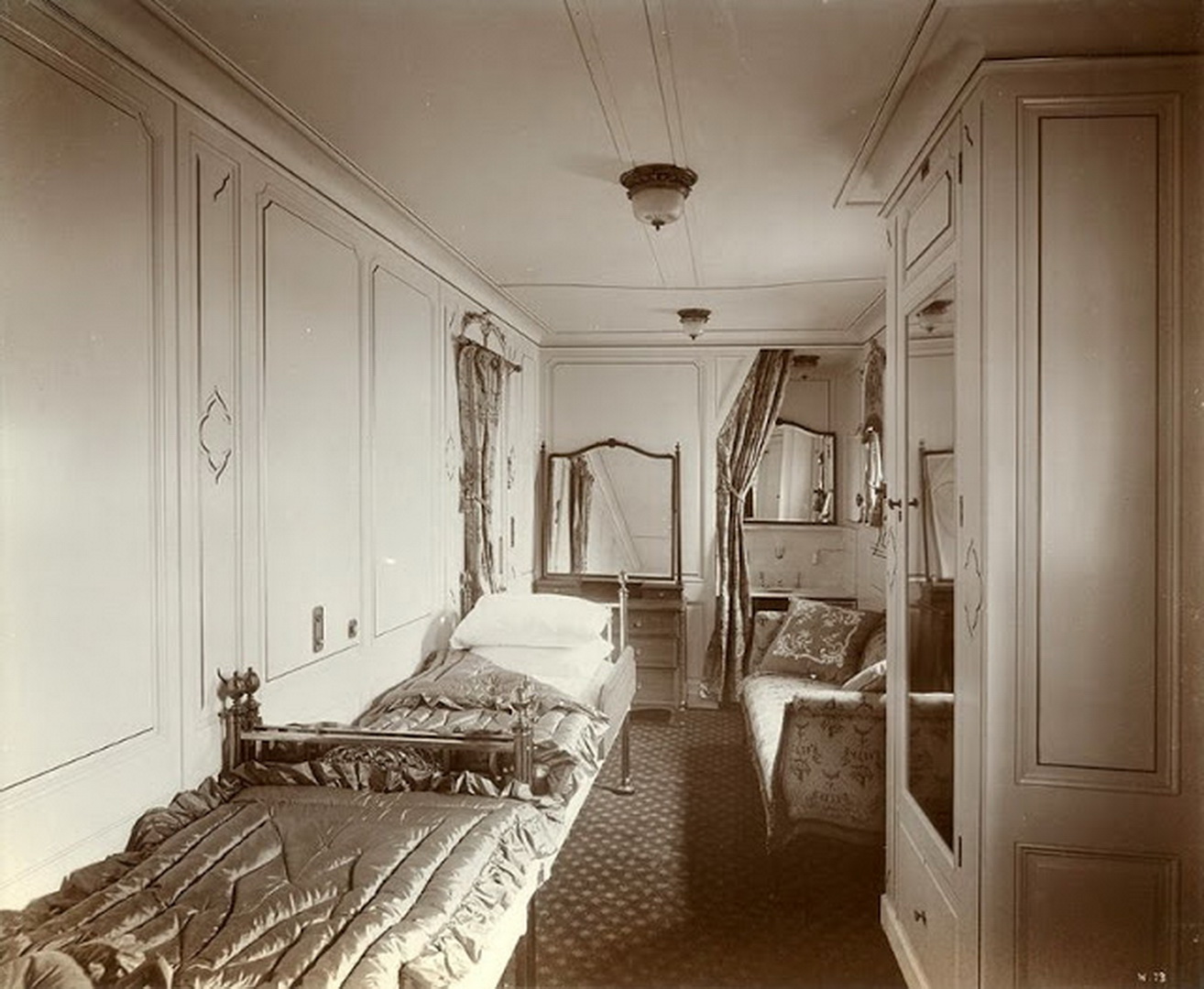 ���������