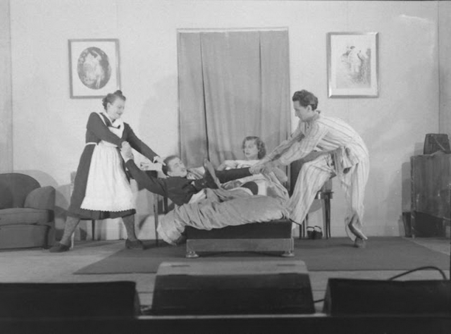 ���������