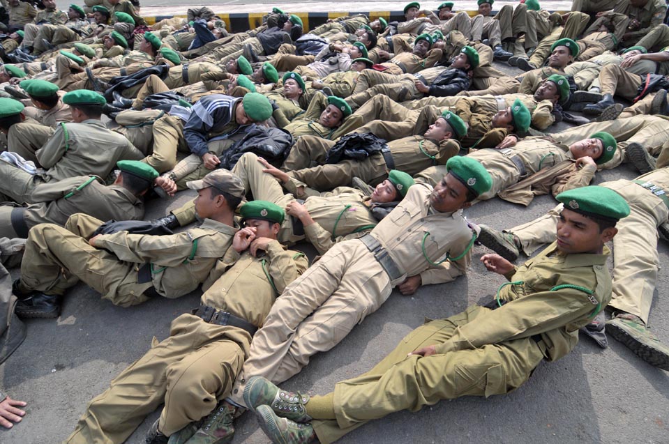 ���������