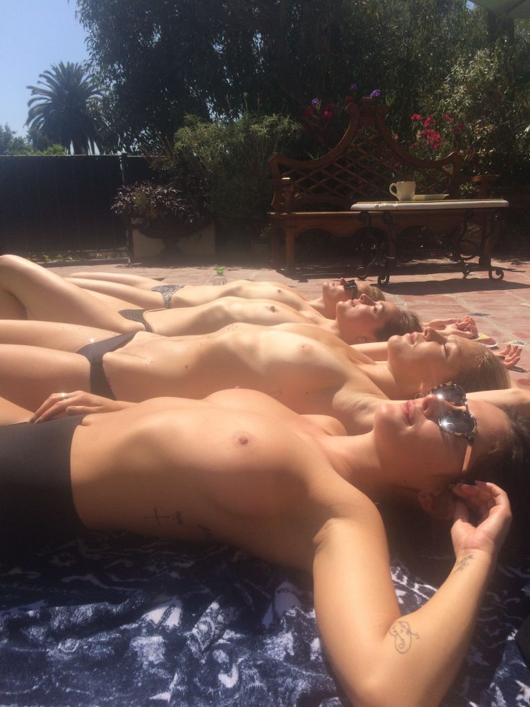 ���������