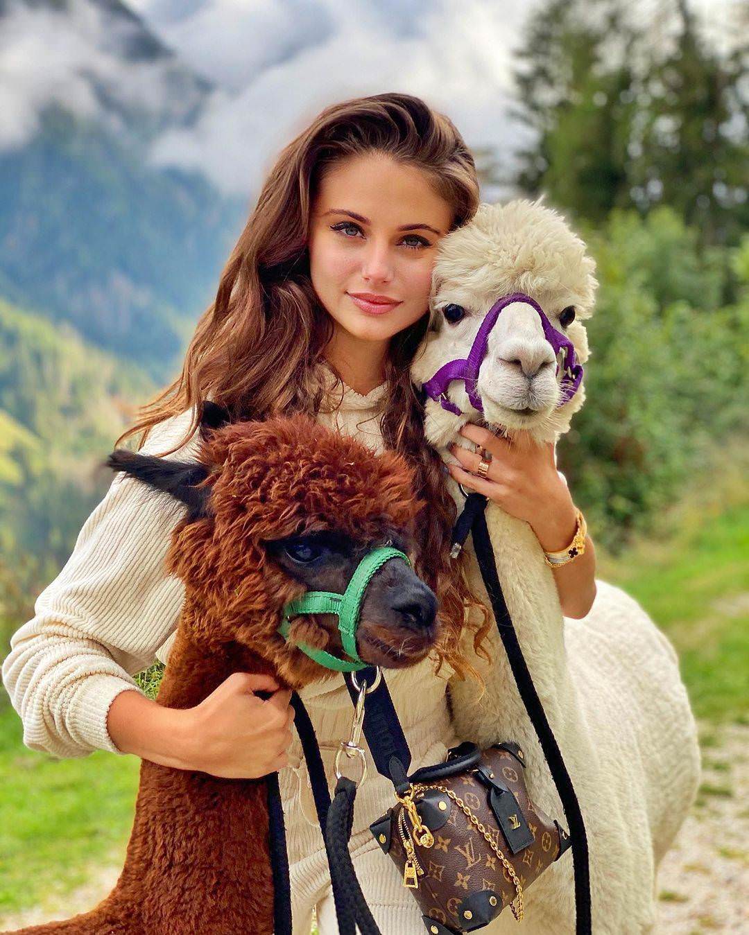 ���������