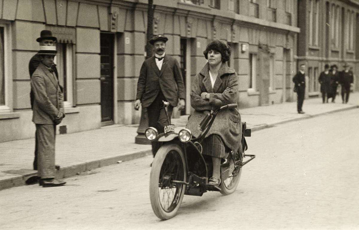 ���������