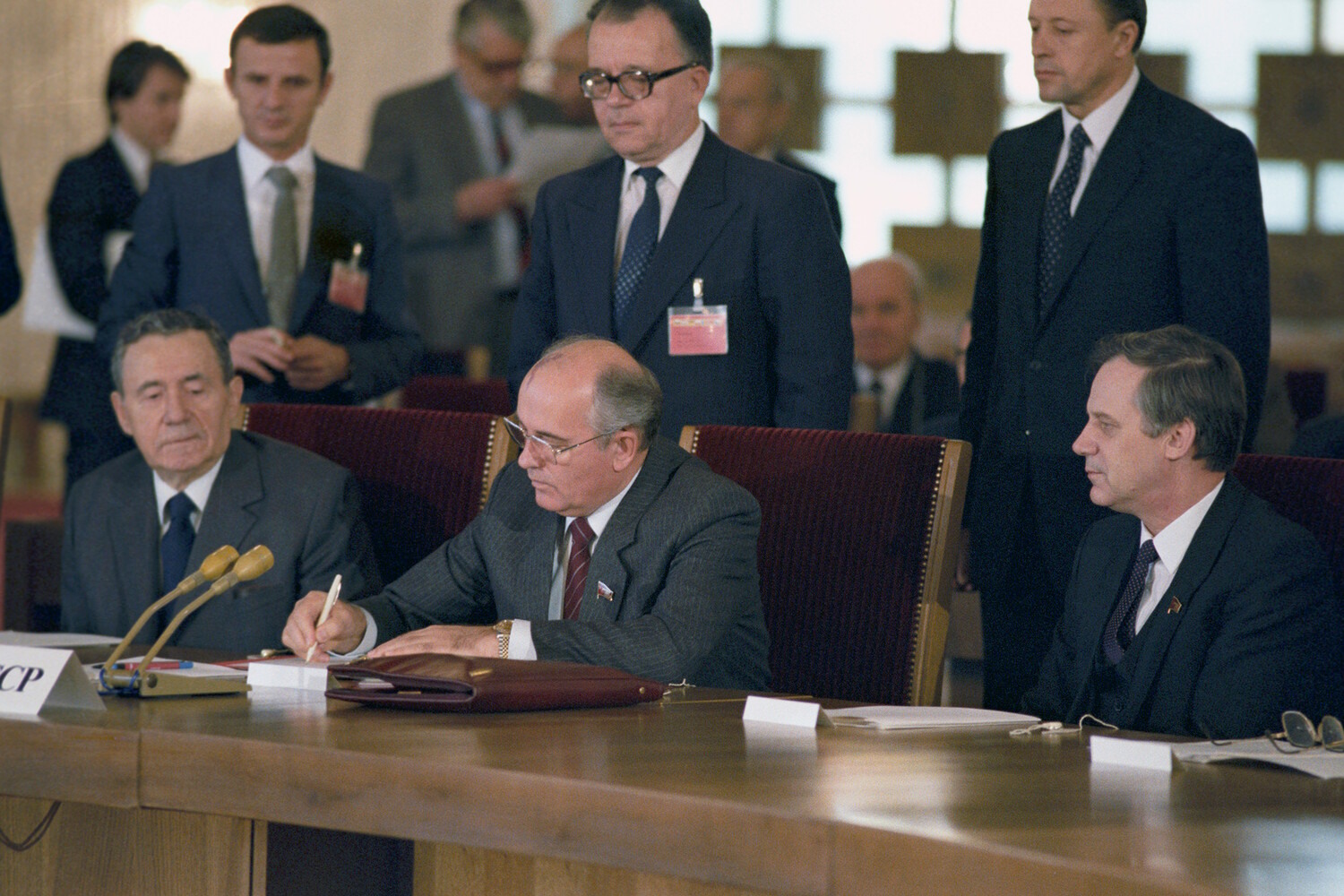 ���������