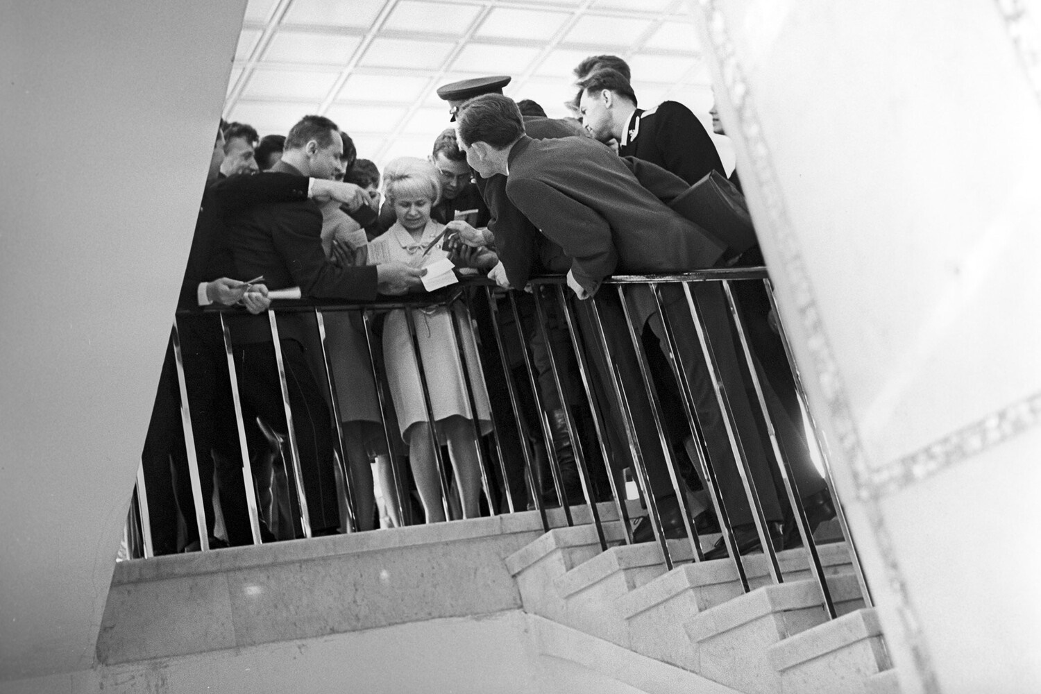 ���������