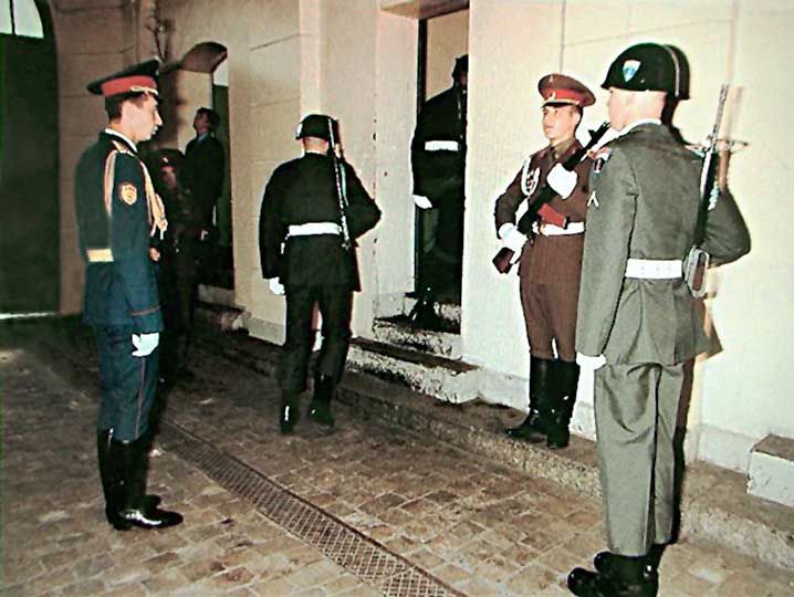 ���������